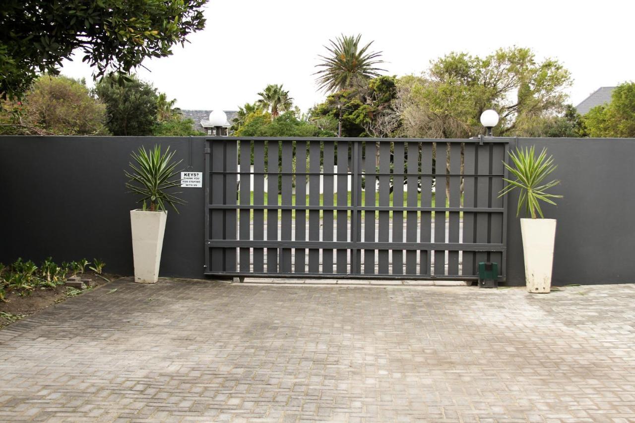 Hermanus Champagne Accommodation Esterno foto
